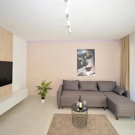 Solaris Lux Apartments Kotor Exterior photo